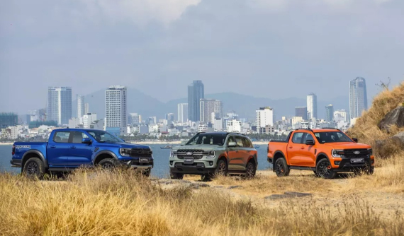 Ford Việt Nam tăng sức hút cho bộ đôi ăn khách Ranger và Everest bằng phiên bản mới với động cơ xăng mạnh mẽ hơn