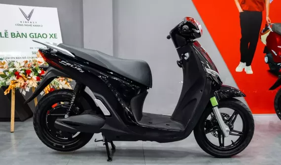 Chủ xe hài lòng với VinFast Feliz II: Thiết kế đẹp, tiện từng chi tiết, chi phí “không phải nghĩ”