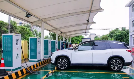 Loạt chủ xe tố ô tô điện bị giảm phạm vi hoạt động từ 500 km xuống dưới 300 km sau khi cập nhật từ xa