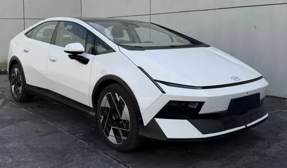 Hyundai Ioniq V trông giống siêu xe Lamborghini nhưng công suất lại gây thất vọng