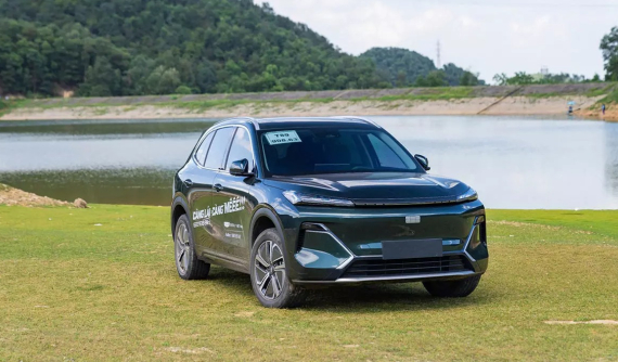 Đánh giá Geely EX5 EM-i tại Việt Nam: SUV hybrid phù hợp cho gia đình, khoang cabin gây bất ngờ