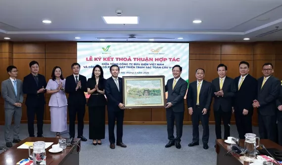 V-Green cùng Bưu điện Việt Nam triển khai hơn 16.000 tủ đổi pin và 2.000 trụ sạc xe điện