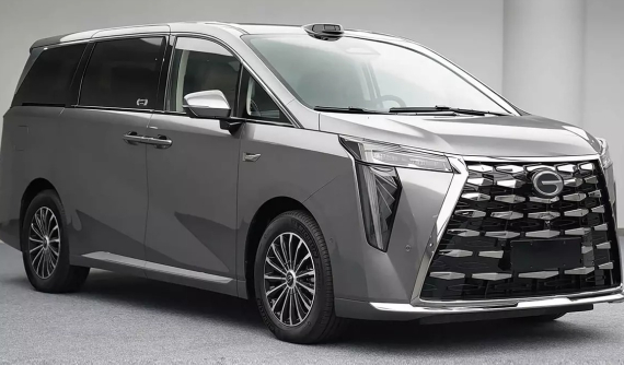 MPV cỡ lớn GAC M8 đang bán ở Việt Nam có thêm phiên bản L mới với thiết kế và động cơ khác biệt