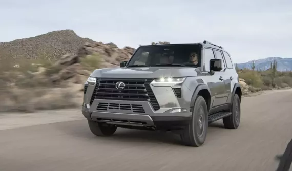 SUV hạng sang Lexus GX được xác nhận sắp có thêm phiên bản hybrid mới giống Toyota Land Cruiser