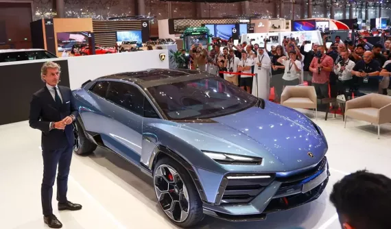 Sau phản ứng dữ dội với Ferrari Luce, sếp Lamborghini cảm thấy quyết định hủy kế hoạch xe điện là đúng đắn