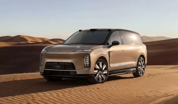 Nio ES9 - mẫu SUV cỡ lớn có thể thay pin nhanh hơn cả đổ xăng, rẻ hơn các đối thủ Đức