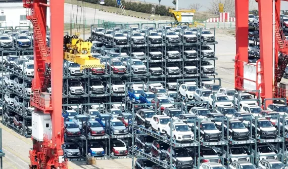 Các hãng xe Trung Quốc tìm hướng tăng trưởng toàn cầu thông qua mô hình cho thuê xuyên biên giới