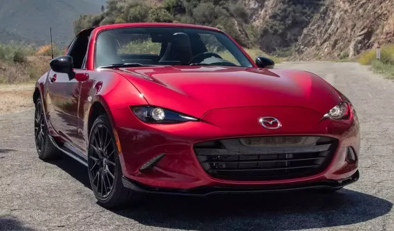 Đại lý Việt nhận cọc cho Mazda MX-5 bản mui cứng, giá dưới 1,5 tỷ đồng