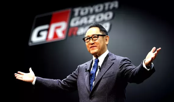 Chủ tịch Toyota thừa nhận nỗi lo lớn nhất của ông là một tương lai chỉ có ô tô điện