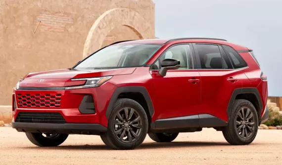 Mẫu SUV cỡ C này của Toyota bán chạy đến mức đại lý phải tính lượng xe tồn kho theo giờ