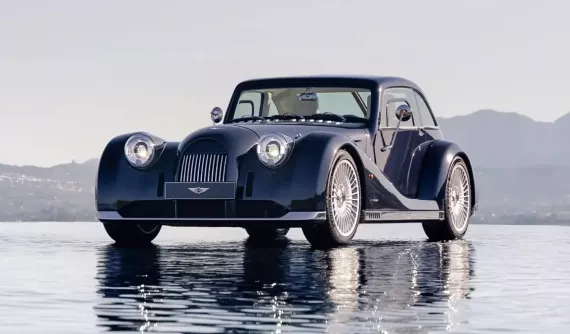 Xe giả cổ Morgan Midsummer Barchetta bán quá chạy, hãng làm thêm bản coupe, dùng động cơ BMW
