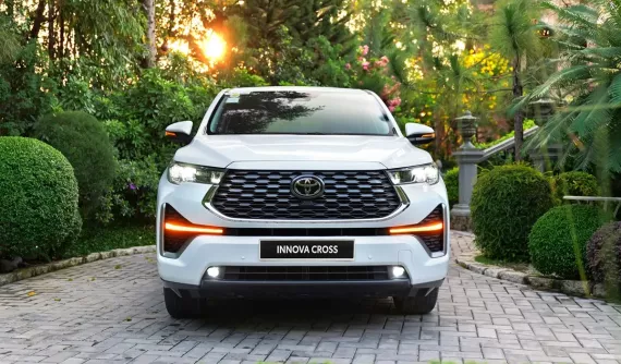 Innova Cross vụt sáng, bán hơn 1.600 xe trong tháng 6/2026, dẫn đầu gia đình Toyota