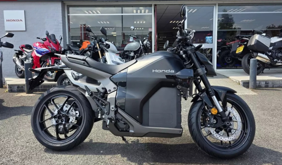 Mô tô điện Honda WN7 từng trưng bày ở Việt Nam cập bến đại lý, rẻ hơn Harley-Davidson LiveWire