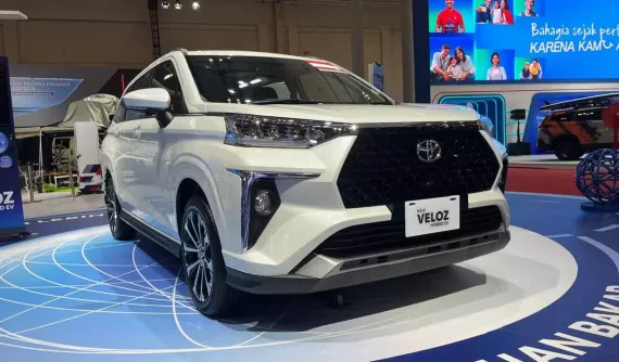 Đại lý úp mở việc bán Toyota Veloz Hybrid ở Việt Nam, hãng phủ nhận