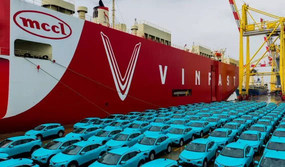 VinFast xuất khẩu 6.000 ô tô điện ra nước ngoài với 1.500 chiếc taxi VF 6
