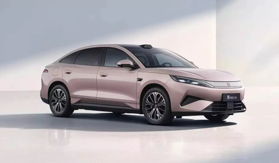 BYD Qin Max lộ diện, kích thước ngang Toyota Camry, hỗ trợ đầy pin trong 9 phút
