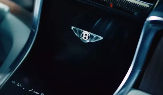 Bentley Torcal được hé lộ nội thất công nghệ cao với những chi tiết pha lê và màn hình cong