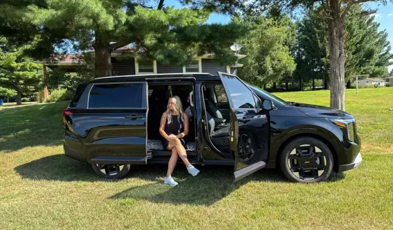 Minivan từng bị cười cợt là "xe bỉm sữa" gây sốt trở lại với thế hệ Gen Y