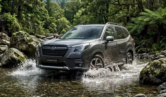 Hãng "chơi lớn" để giải phóng hàng tồn, Subaru Forester được giảm giá tiền mặt đến 360 triệu đồng