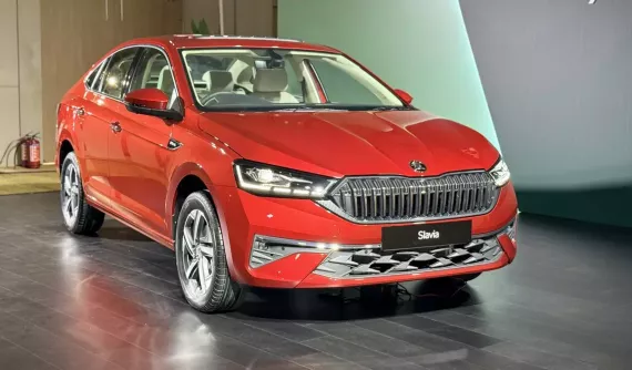 Sedan giá rẻ đang bán ở Việt Nam Skoda Slavia ra mắt phiên bản mới với thiết kế và trang bị nâng cấp
