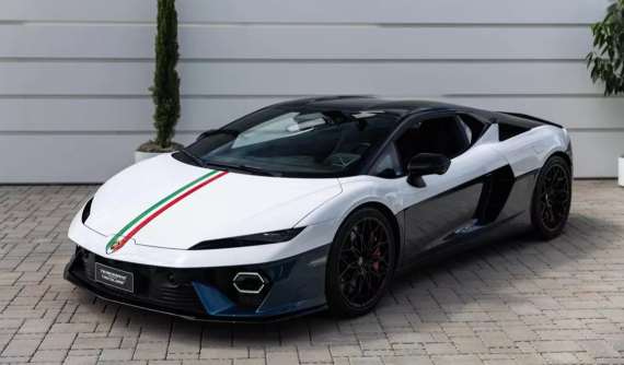 Siêu xe Lamborghini Tricolore trở lại sau 15 năm vắng bóng với sức mạnh gần gấp đôi