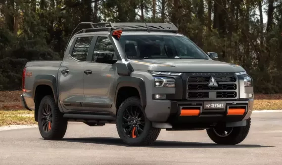 Ra mắt Mitsubishi Triton cứng cáp nhất từ trước đến nay với màu sơn xám xi-măng, giá không rẻ