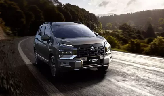 Loạt xe Mitsubishi tiếp tục được khuyến mại đến gần 100 triệu đồng trong tháng 9/2026