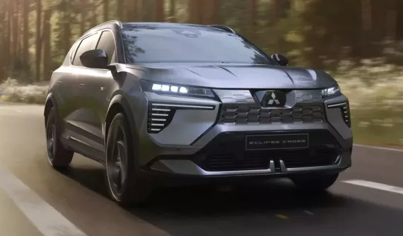 Mitsubishi Eclipse Cross EV mới bán được 1 năm đã giảm giá, thêm tùy chọn pin rẻ hơn