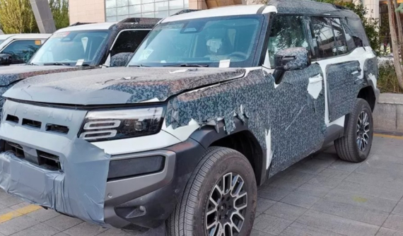 Nissan Terrano bị bắt gặp trên đường phố, sẽ bán tại Đông Nam Á như đối thủ của Toyota Fortuner