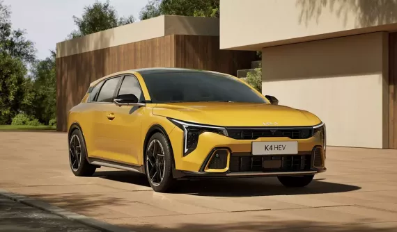 Kia K4 Hybrid ra mắt thị trường, thêm lựa chọn thực dụng trong phân khúc xe cỡ C