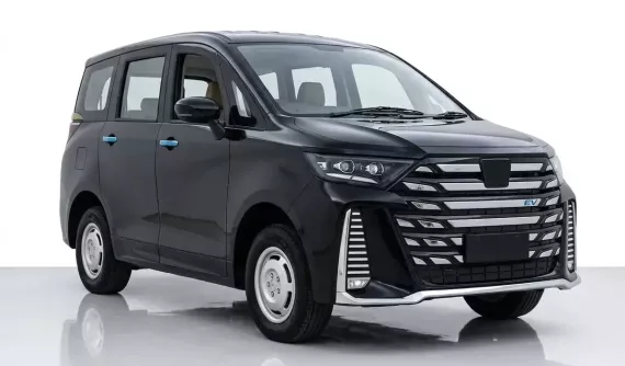 Nora Metro - ô tô điện giá rẻ với thiết kế "nhái" chuyên cơ mặt đất Toyota Alphard