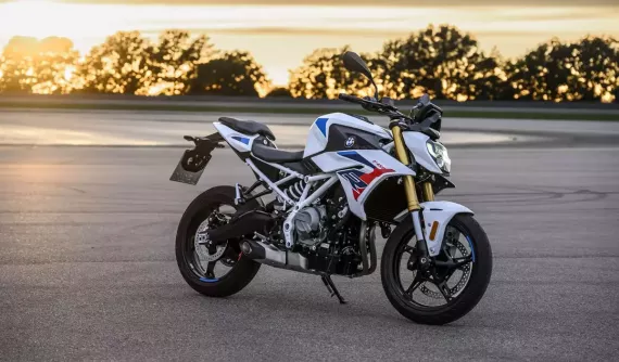 Vén màn BMW F 450 R - xe naked bike thể thao dành cho đường phố mới