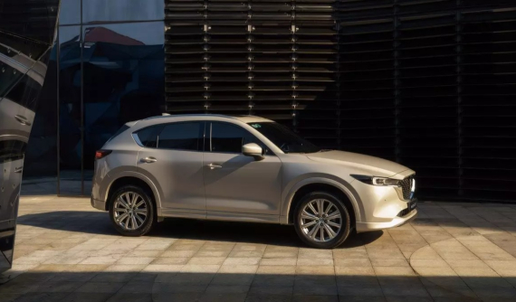 Mazda CX-5 được hỗ trợ 100% lệ phí trước bạ, giá sau ưu đãi cao nhất chỉ 800 triệu đồng