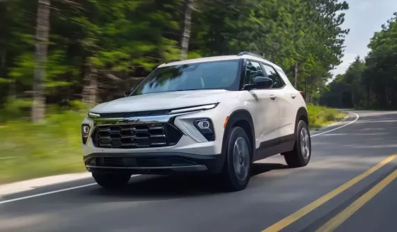 Chevrolet bổ sung công nghệ AI và trang bị tiêu chuẩn mới cho hai mẫu SUV rẻ nhất của mình