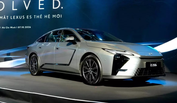 Lexus ES thế hệ mới chính thức ra mắt Việt Nam, có phiên bản thuần điện, giá từ 2,34 tỷ đồng
