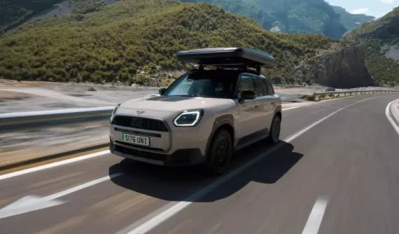 MINI Countryman 2027 có thêm phiên bản mới với khoảng sáng gầm lớn hơn, trang bị sẵn lều nóc