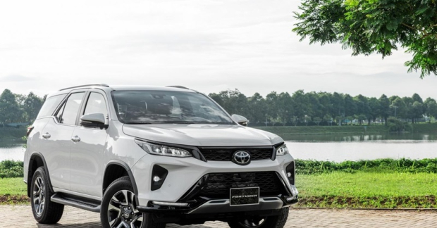 Giá xe Toyota Fortuner 2022 và ưu đãi mới nhất - Tinxe