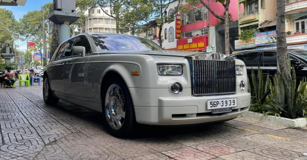 Used RollsRoyce Cars in Mumbai Second Hand RollsRoyce Cars in Mumbai   CarTrade