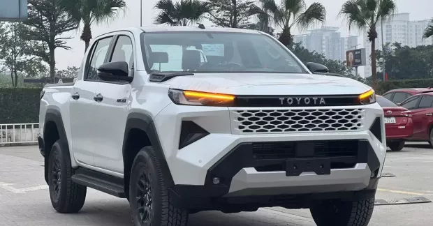 Giá xe Toyota Hilux 2026 và ưu đãi mới nhất hiện nay - Tinxe