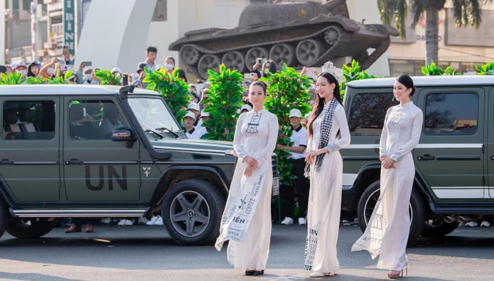 Mercedes-Benz G-Class đưa đón Hoa hậu Trần Tiểu Vy tại lễ hội cà phê Buôn Ma Thuột có gì hấp dẫn?