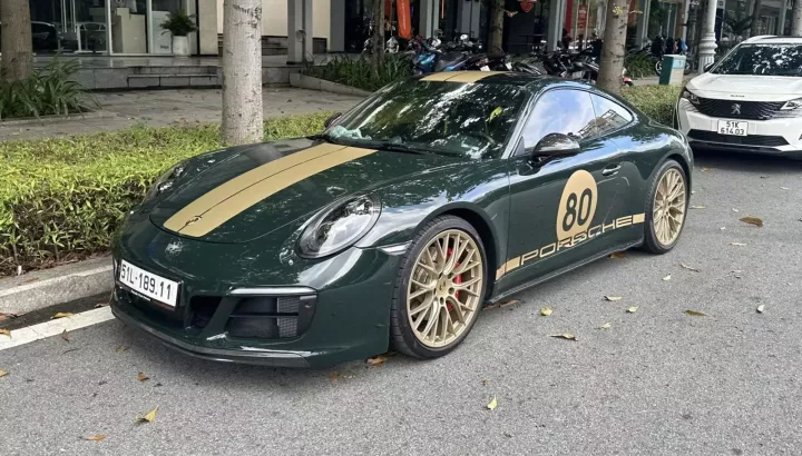 Hàng hiếm Porsche 911 991 xuất hiện tại Tp.HCM với ngoại thất đậm chất xe đua