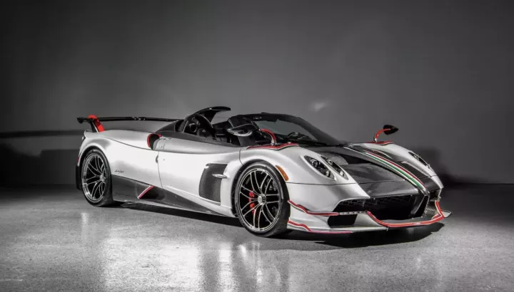 Chi tiết siêu phẩm Pagani Huayra cuối cùng sản xuất: Chiếc xe có giá hơn 7.000 đô la cho mỗi mã lực