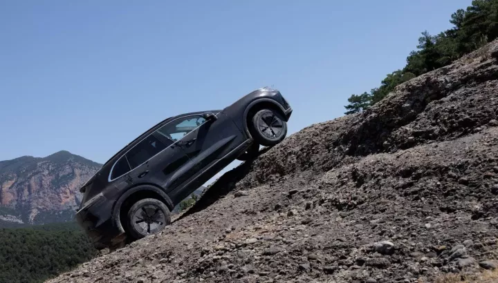 Chi tiết nhất về xe điện Porsche Cayenne sẽ ra mắt vào tuần sau