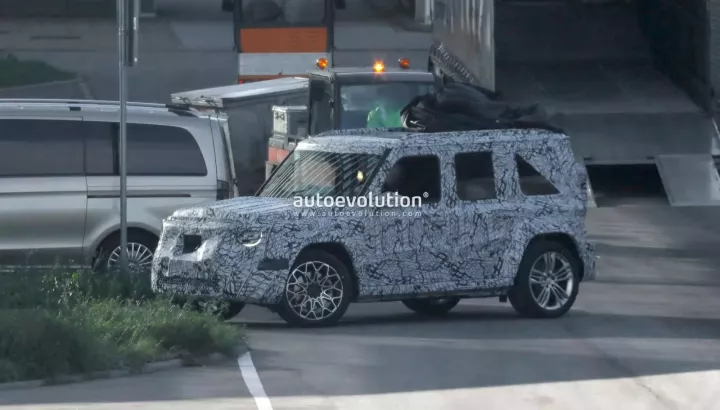 "Tiểu" Mercedes-Benz G-Class EQ 2027 lần đầu tiên bị bắt gặp ngoài đường