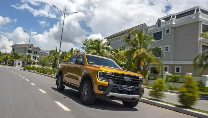 Ford Việt Nam nối dài chương trình hỗ trợ 100% lệ phí trước bạ cho xe trong tháng 12/2025