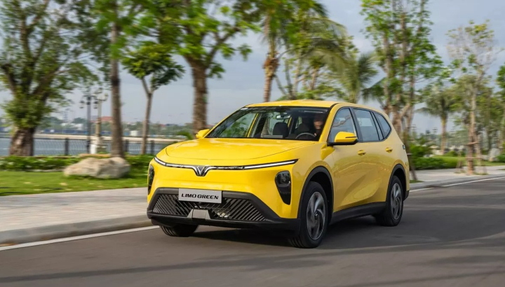 Limo Green bán gần 10.000 xe trong tháng 11/2025, giúp VinFast lại phá kỷ lục doanh số