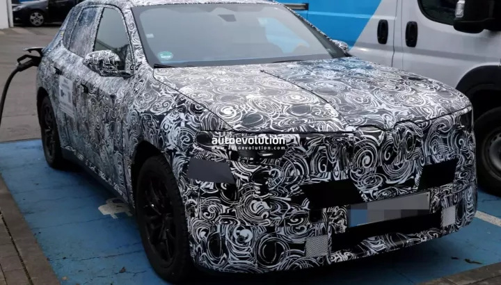 BMW iX1 2028 bị bắt gặp với nội thất tương tự iX3