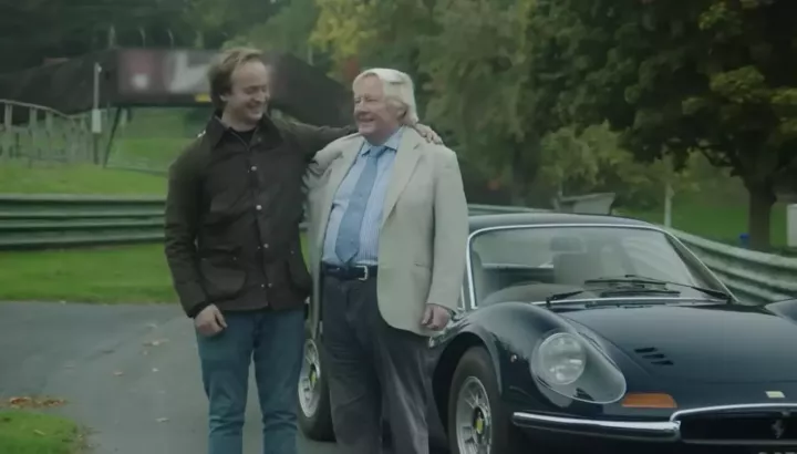 Cha để lại xe Ferrari Dino sở hữu suốt 54 năm cho con trai kèm lời dặn dò không được bán