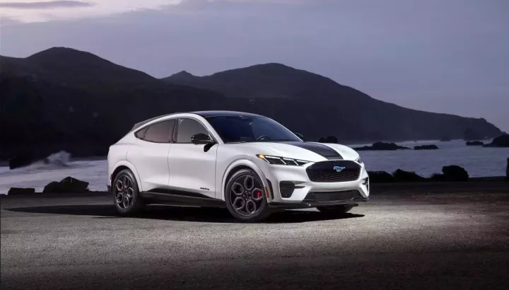Ford lại triệu hồi xe điện Mustang Mach-E