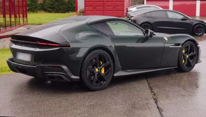 Công thức Ferrari và Novitec chưa bao giờ nhàm chán, ngay cả khi chỉ thay mỗi đồ chơi này trên 12Cilindri